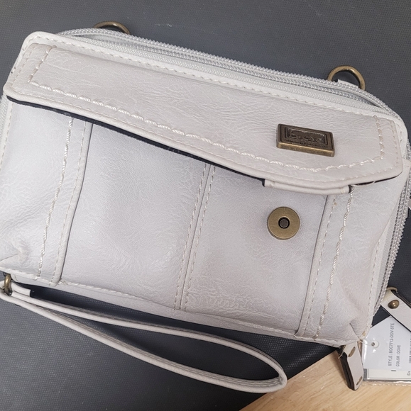 NWT dove colored born concepts b.o.c. wristlet - Picture 3 of 8